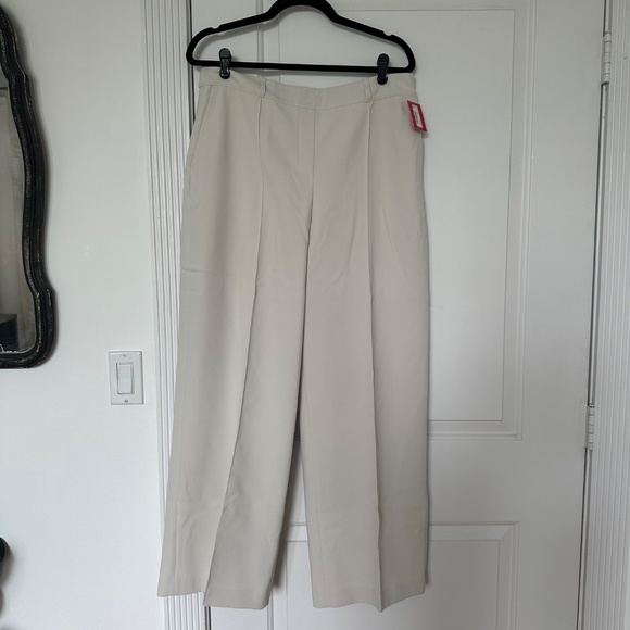 Spanx Carefree Crepe Trouser with No Show Coverage - Picture 10 of 10